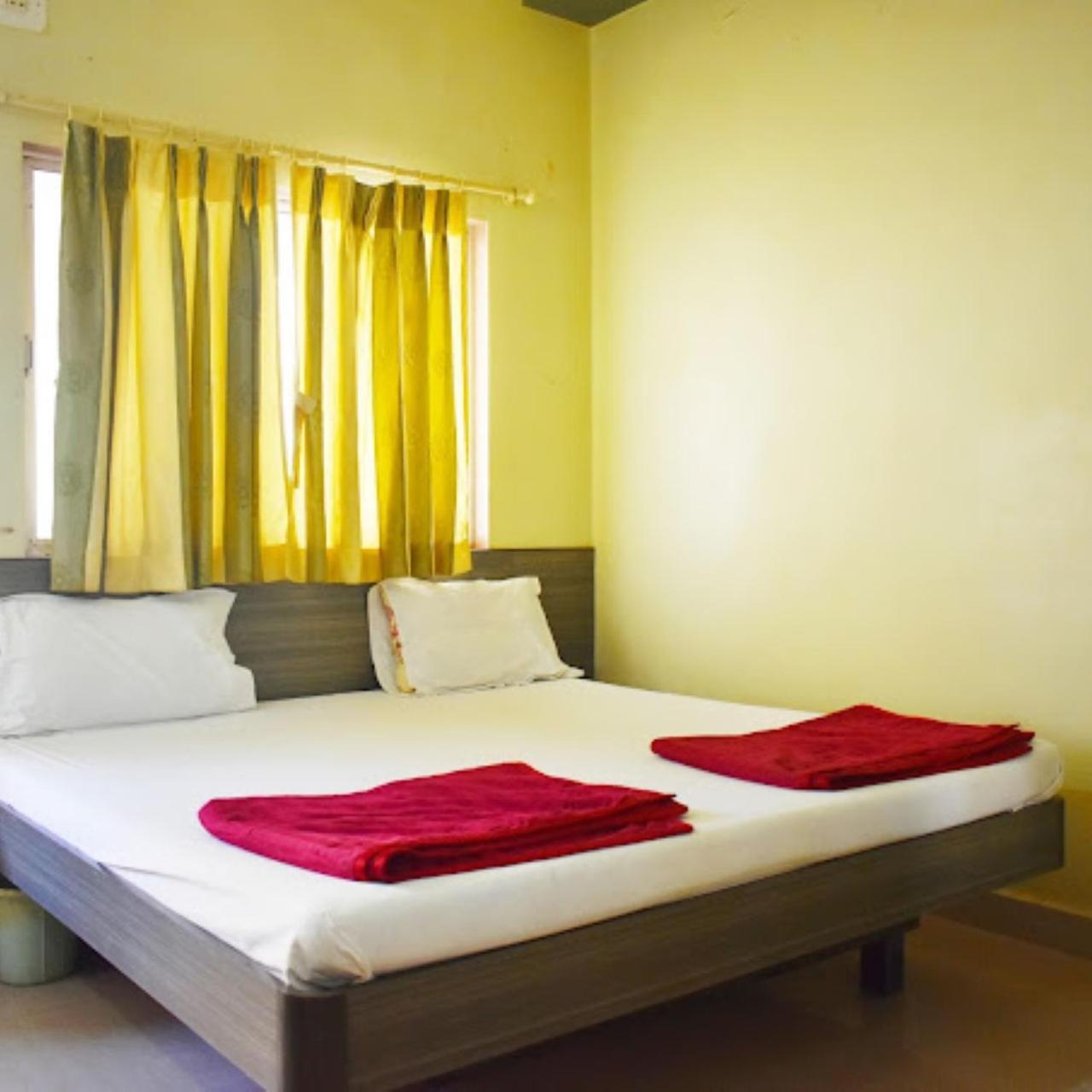 Hotel Anjali Palace Bhuj Ngoại thất bức ảnh