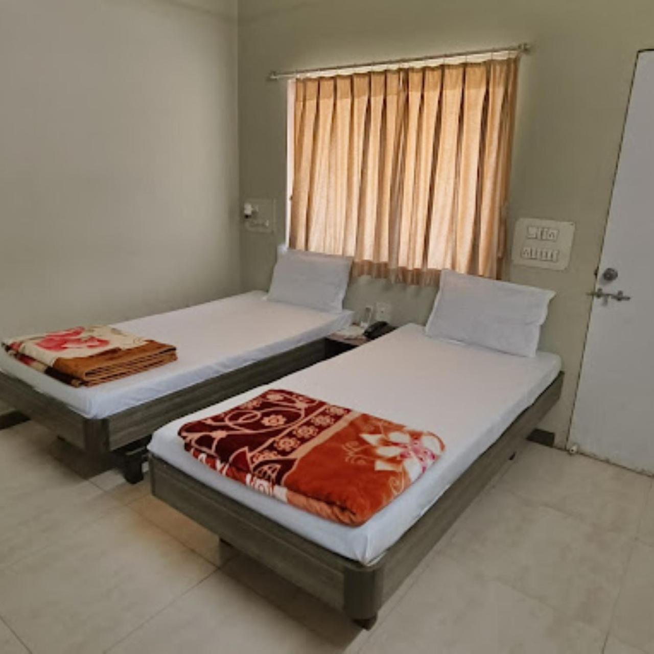 Hotel Anjali Palace Bhuj Ngoại thất bức ảnh