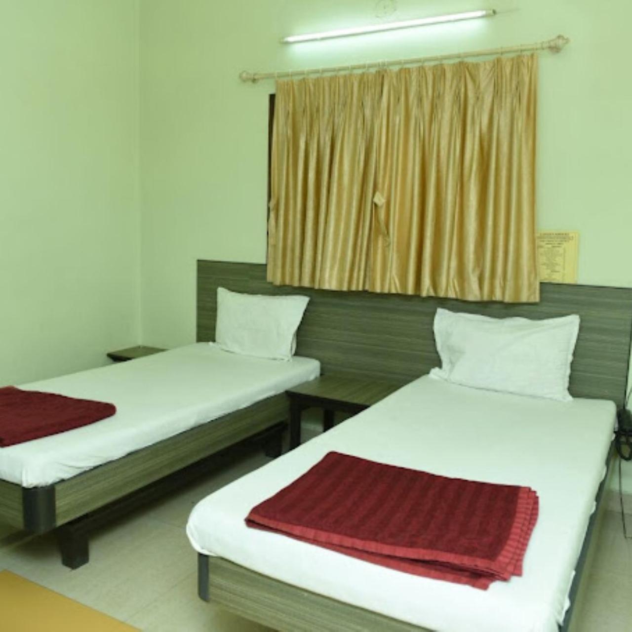 Hotel Anjali Palace Bhuj Ngoại thất bức ảnh